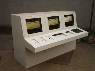 不锈钢控制台与冷轧钢板控制台的优缺点